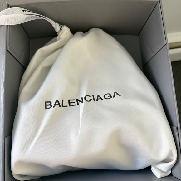 Balenciaga Women’s Hourglass Handbag - Picture 6 of 9
